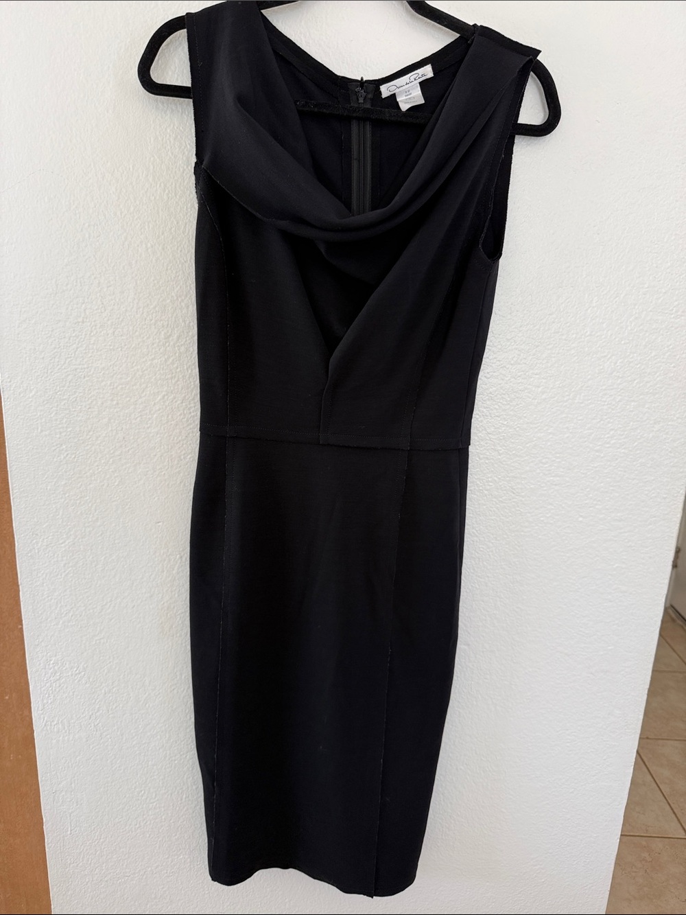 Oscar de la Renta Cowl Neck Sleeveless Sheath Dress Black Made in Italy 2